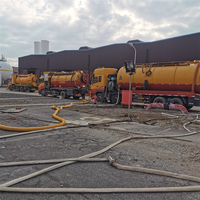 蕉城污水池清理