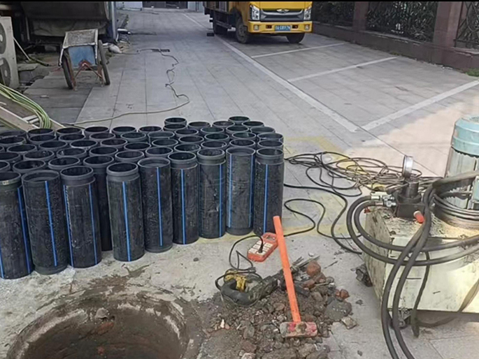蕉城PE置换管厂家 DN315置换管 非开挖管短管置换
